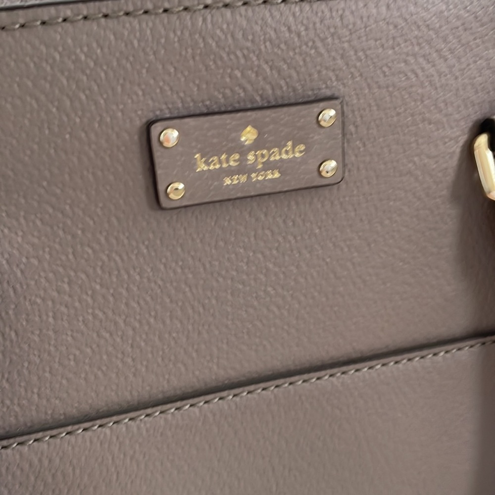 Kate Spade Satchel ♠️ - Picture 2 of 5